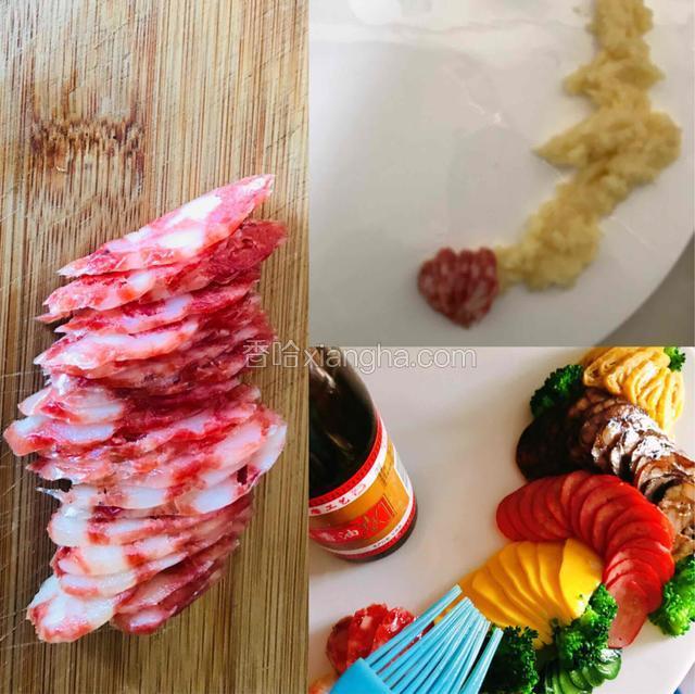 今天所用的冷拼原料均切薄片，如图所示
今天拼摆的是假山石，现把土豆泥根据造型需要在盘子中码放好，在将片状原料层层叠加摆放整齐，注意色彩搭配，西兰花点缀空隙，拼摆完成后用刷子沾少许香油刷在原料表面、增香、提色、防止水分流失
