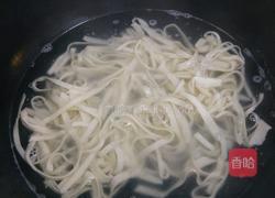 火腿炒面的做法图解4