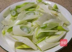 葱爆羊肉的做法图解1