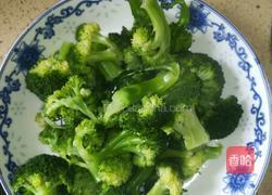 凉拌西兰花的做法图解2