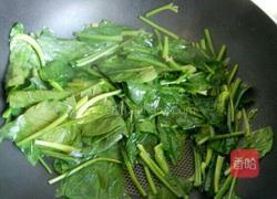 菠菜炒鸡蛋的做法图解5