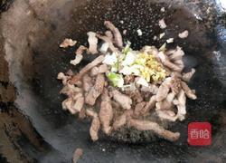 蟹味菇炒肉的做法图解11