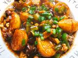 青椒香菇鸡丁烩日本豆腐