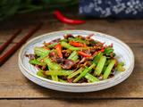 芹菜炒鸡胗