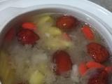 银耳莲子菠萝羹