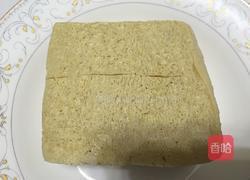 五花肉炖冻豆腐的做法图解3