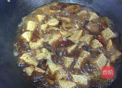 五花肉炖冻豆腐的做法图解15
