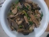 平菇炒肉