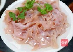 青椒炒鹅肠的做法图解1