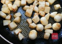 糖醋山药鹌鹑蛋的做法图解3