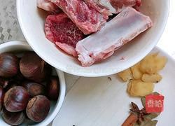 板栗蒸排骨的做法图解1
