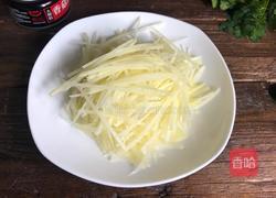 香菇酱土豆丝的做法图解3