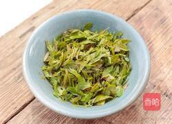 香椿辣酱的做法图解2