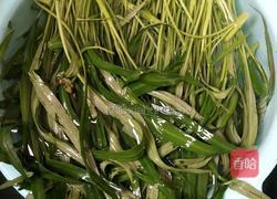 五花肉炒空心菜的做法图解1