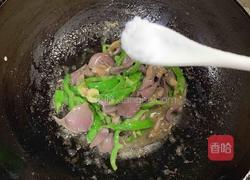 菜椒炒鸭肫的做法图解10