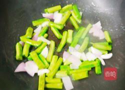 豆角焖面的做法图解2