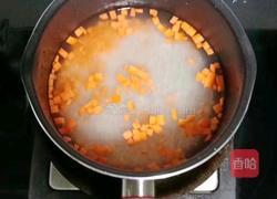 鲜虾豌豆粥 (宝宝辅食）的做法图解2