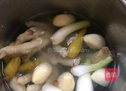 泡椒鸡爪的做法图解2