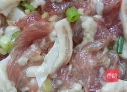 蒜苔青椒炒肉的做法图解1