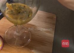 百香果酸奶饮的做法图解3