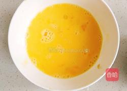 黄瓜火腿炒鸡蛋的做法图解1