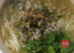 五分钟煮酸汤鲜肉面的做法图解5