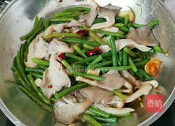 豆角炒平菇的做法图解5