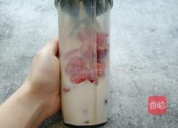 草莓奶昔的做法图解3