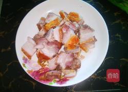 蒜薹炒烧猪肉的做法图解1