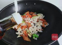 胡萝卜炒藕片的做法图解7