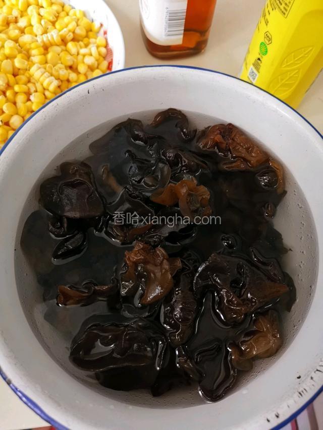 把干木耳泡发