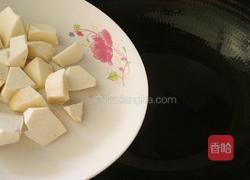 芋头炒莲花白的做法图解4