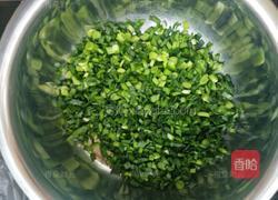 韭菜鸡蛋堡的做法图解2