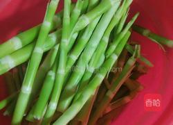 野竹笋炒肉的做法图解1