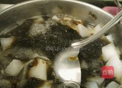 白萝卜紫菜银耳汤的做法图解11