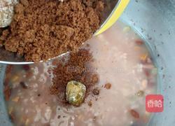 红糖莲子粥的做法图解4