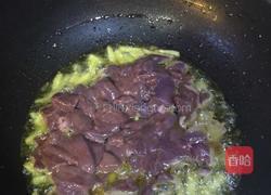 香芹爆炒猪肝的做法图解3