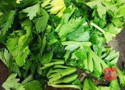 芹菜生饮的做法图解2