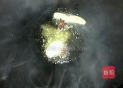 排骨焖土豆的做法图解3