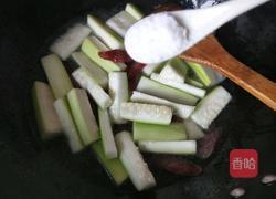 腊肠炒地蒲的做法图解3