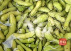 盐水毛豆的做法图解2