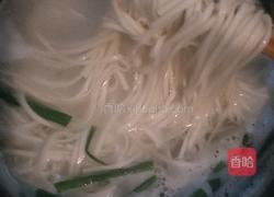 葱花清汤面的做法图解5