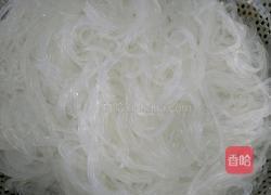 蒜蓉小龙虾粉丝（内附详细清洗小龙虾教程）的做法图解3