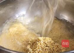 甜瓜小米粥的做法图解1