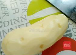 土豆烧排骨的做法图解1