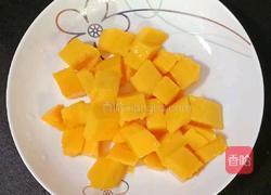 芒果蜜豆西米露的做法图解2