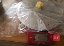 蛋黄酥的做法图解11