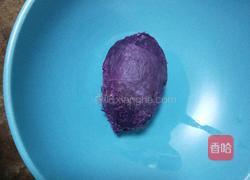 紫薯糯米椰丝球的做法图解3