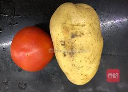番茄土豆丝的做法图解1