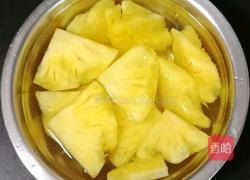 菠萝苹果糖水的做法图解3